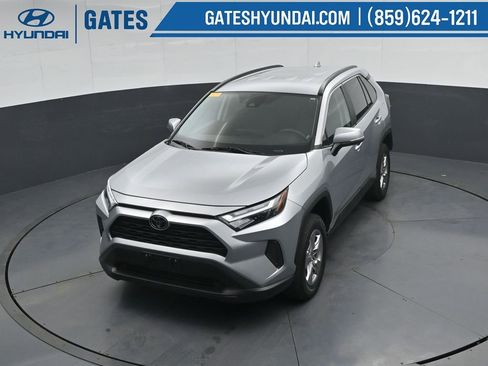 Used 2025 Toyota RAV4 XLE AWD/4WD image 48