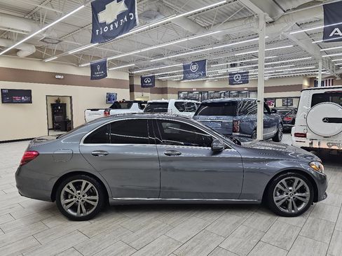 Used 2018 Mercedes-Benz C 300 Sedan w/ Premium Package image 6