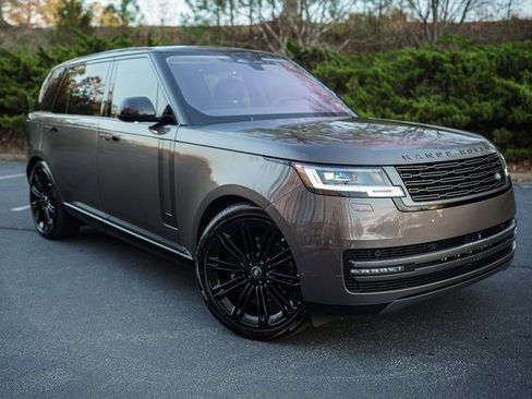 Used 2022 Land Rover Range Rover Long Wheelbase First Edition image 16