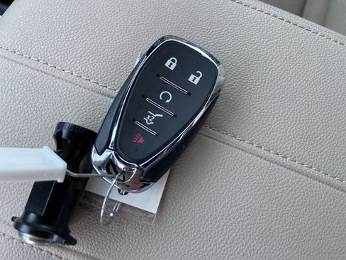 Used 2023 Chevrolet Traverse LT w/ LPO, Cargo Package AWD/4WD image 41