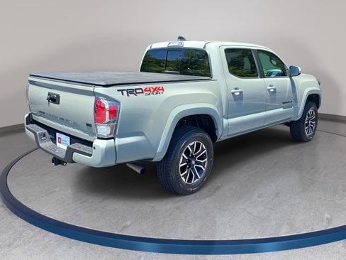 Used 2023 Toyota Tacoma TRD Sport w/ Technology Package AWD/4WD image 5