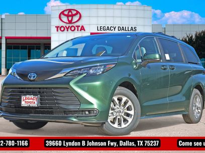 New 2026 Toyota Sienna XLE