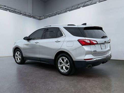 Used 2019 Chevrolet Equinox LT w/ LPO, Chrome Package image 5