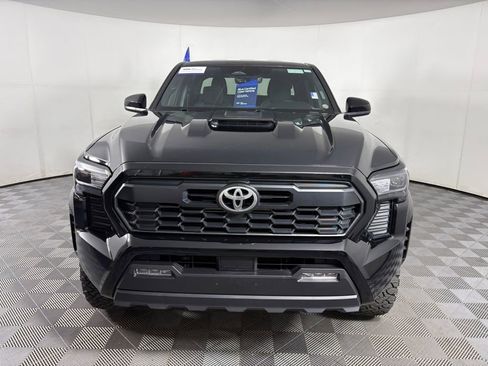 Used 2024 Toyota Tacoma TRD Sport image 2