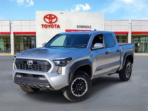 Used 2025 Toyota Tacoma TRD Off-Road image 1