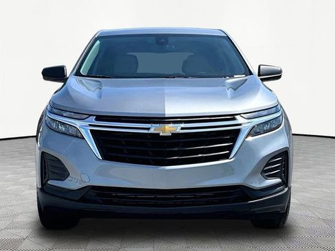 Used 2023 Chevrolet Equinox LS w/ LS Convenience Package FWD image 2