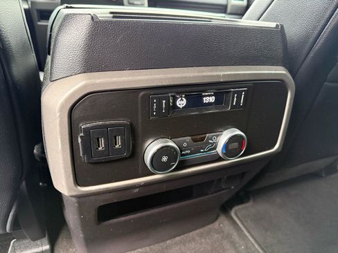 Used 2019 Ford Expedition XLT w/ Equipment Group 201A RWD image 15