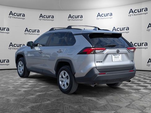 Used 2020 Toyota RAV4 LE image 5