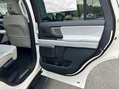 New 2026 Ford Expedition Platinum w/ Platinum Ultimate Package AWD/4WD image 20