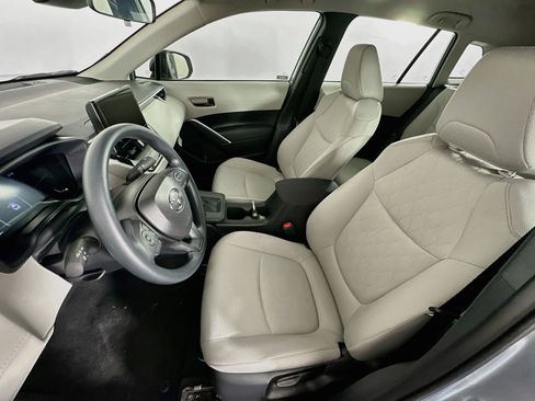 Used 2026 Toyota Corolla Cross L FWD image 13