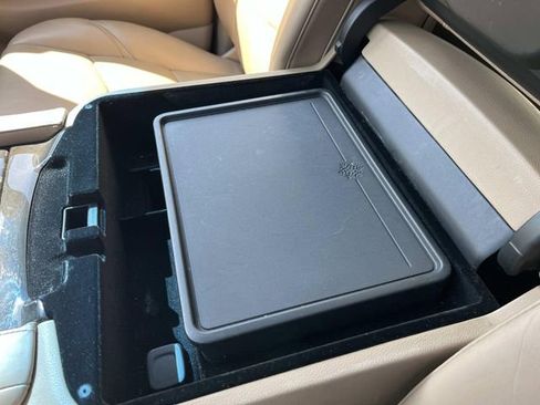 Used 2018 Cadillac Escalade ESV Platinum image 50