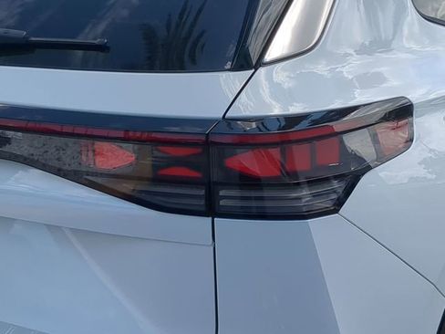 New 2026 Volkswagen Tiguan SEL R-Line AWD/4WD image 8