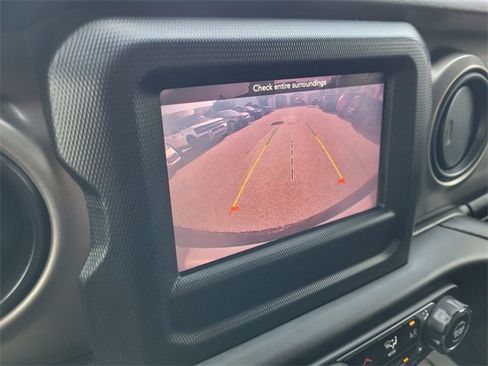 Used 2020 Jeep Wrangler Unlimited Sport S image 32