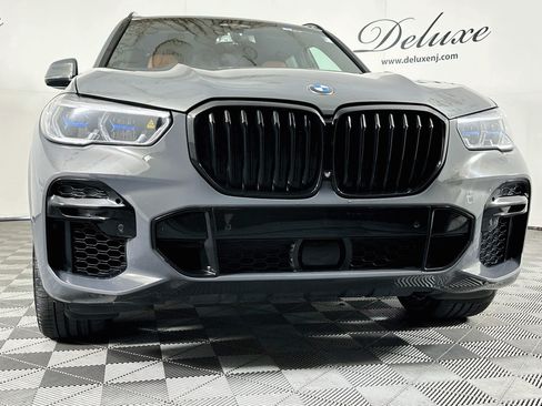Used 2022 BMW X5 M50i w/ Executive Package AWD/4WD image 32
