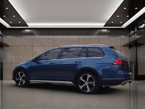 Used 2017 Volkswagen Golf Alltrack SEL AWD/4WD image 5