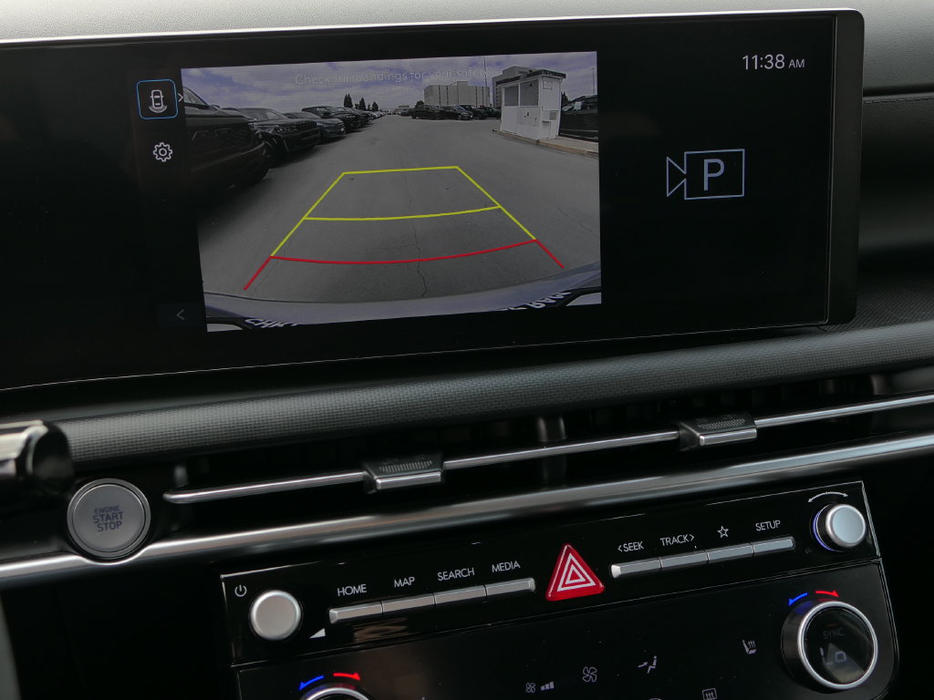Used 2025 Hyundai Tucson SEL FWD image 16