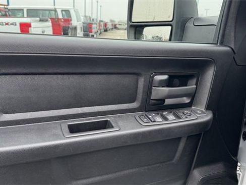 Used 2024 RAM 3500 Tradesman image 20