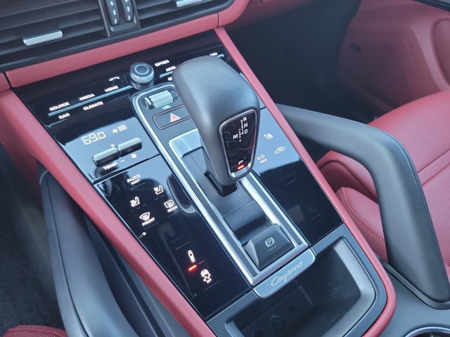 Certified 2023 Porsche Cayenne S AWD/4WD image 33