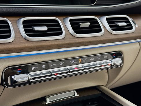 Certified 2021 Mercedes-Benz GLE 350 4MATIC image 17