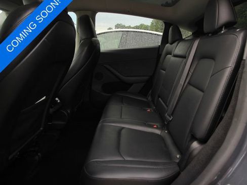 Used 2023 Tesla Model Y Long Range AWD/4WD image 4