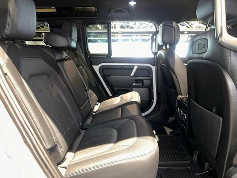 Used 2022 Land Rover Defender 110 X-Dynamic HSE AWD/4WD image 30