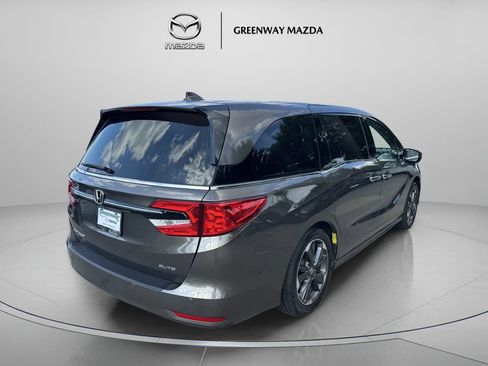 Used 2023 Honda Odyssey Elite image 7