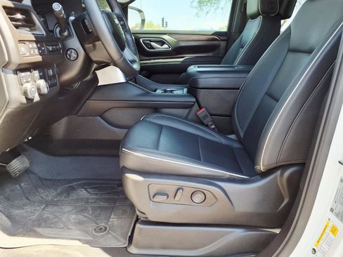 Used 2024 Chevrolet Tahoe Premier w/ Advanced Technology Package AWD/4WD image 22