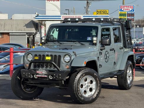 Used 2014 Jeep Wrangler Unlimited Sahara w/ Dual Top Group image 9