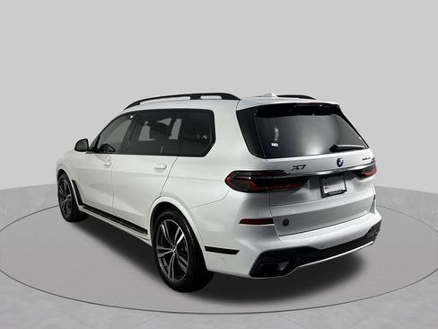 Used 2026 BMW X7 xDrive40i w/ M Sport Package AWD/4WD image 33