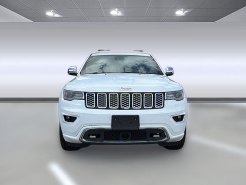 Used 2019 Jeep Grand Cherokee Overland AWD/4WD image 6