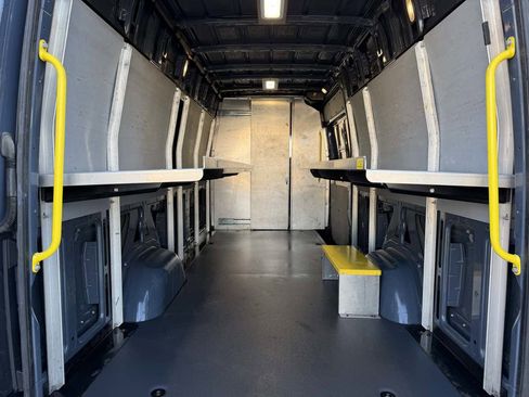 Used 2019 Mercedes-Benz Sprinter 170 image 17