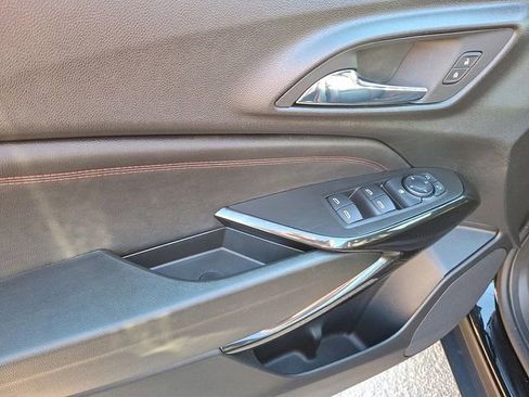 Used 2024 Chevrolet Trax RS w/ Sunroof Package image 23