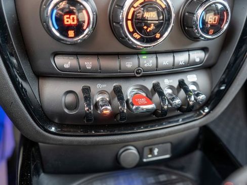 Used 2022 MINI Cooper Clubman S image 31