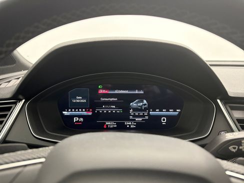 Used 2022 Audi SQ5 Premium Plus w/ Premium Plus Package image 9