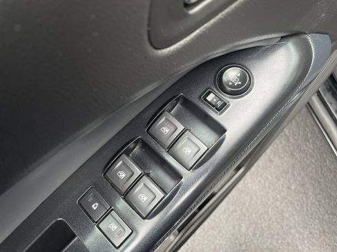 Used 2021 Chevrolet Colorado Z71 image 38