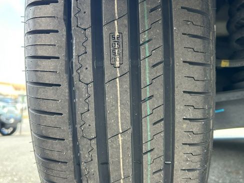 Used 2021 Kia Niro EX FWD image 63
