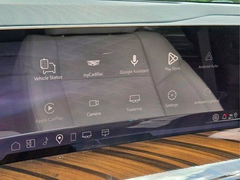 New 2026 Cadillac Escalade Platinum Sport w/ LPO, ONYX Package AWD/4WD image 29