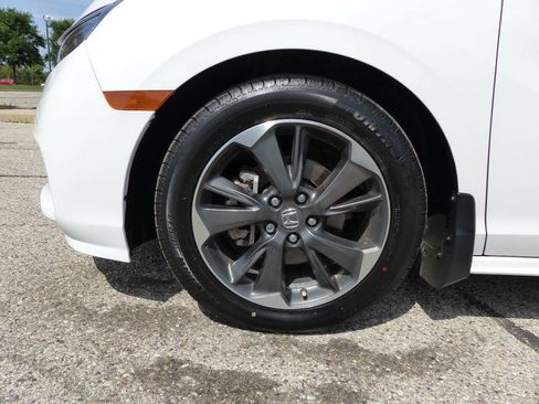 Used 2024 Honda Odyssey Elite image 15
