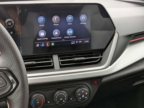 New 2026 Chevrolet Trax RS w/ Sunroof Package FWD image 32