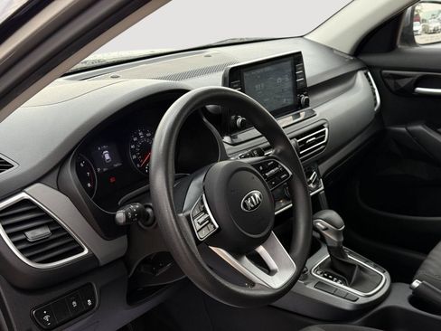 Used 2021 Kia Seltos LX AWD/4WD image 12