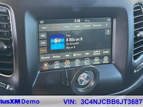 Used 2018 Jeep Compass Latitude w/ Popular Equipment Group FWD image 33