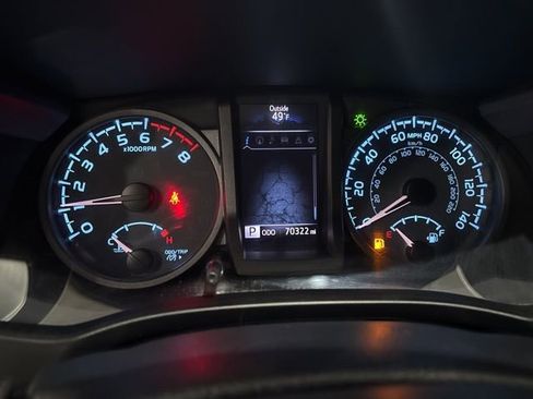 Used 2019 Toyota Tacoma TRD Off-Road w/ Technology Package image 18