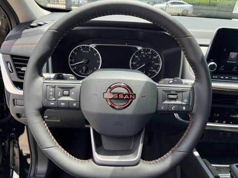 New 2026 Nissan Rogue SV AWD/4WD image 8