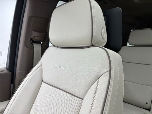 New 2026 GMC Yukon Denali w/ Denali Reserve Package image 49