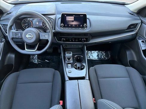 Used 2024 Nissan Rogue S FWD image 23