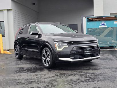 Used 2023 Kia Niro EX Touring