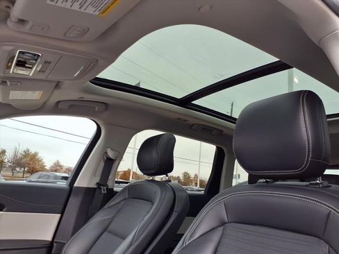 Certified 2024 Lincoln Nautilus Reserve w/ Equipment Group 202A image 20