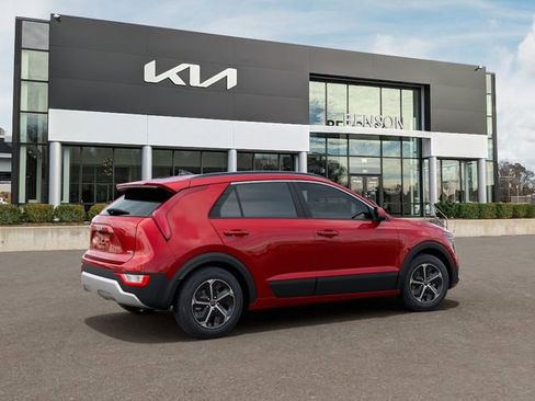 New 2026 Kia Niro LX FWD image 7