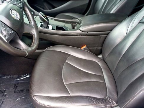 Used 2019 Buick LaCrosse Premium w/ Driver Confidence Package II FWD image 8