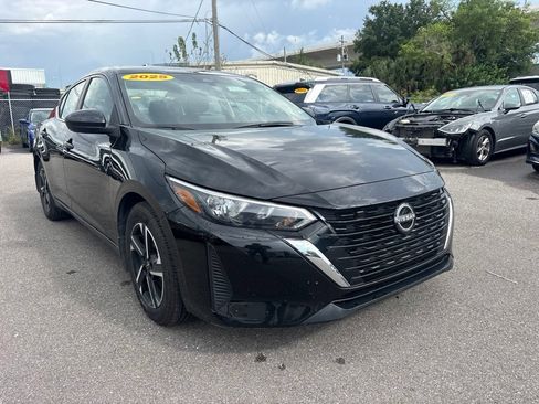 Used 2025 Nissan Sentra SV FWD image 1